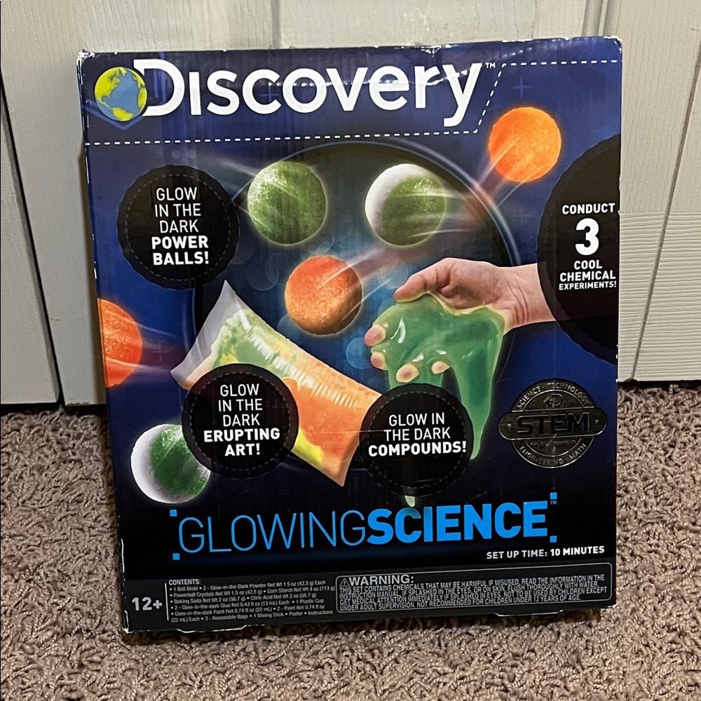 Discovery Glowing Science Kit - Glow in The Dark Power Balls